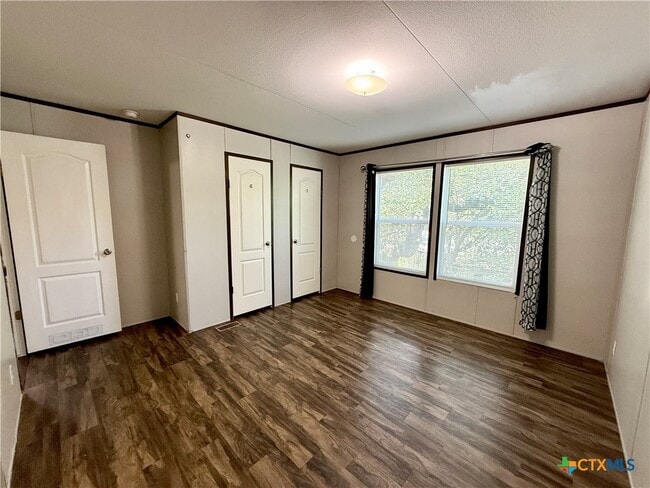 Building Photo - 159 Deer Ln
