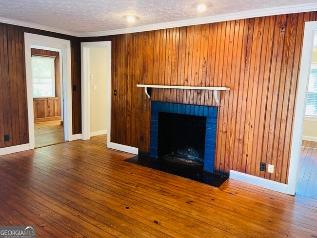 Building Photo - 4665 Orchid Dr