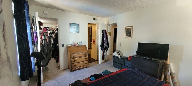 Building Photo - 14076 E Stanford Cir
