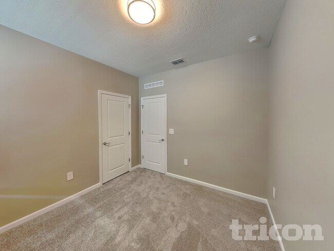 Building Photo - 722 Abita Aly