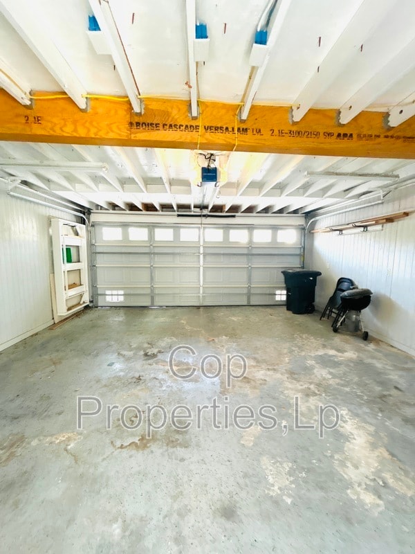 Building Photo - 7123 Thrush View Ln