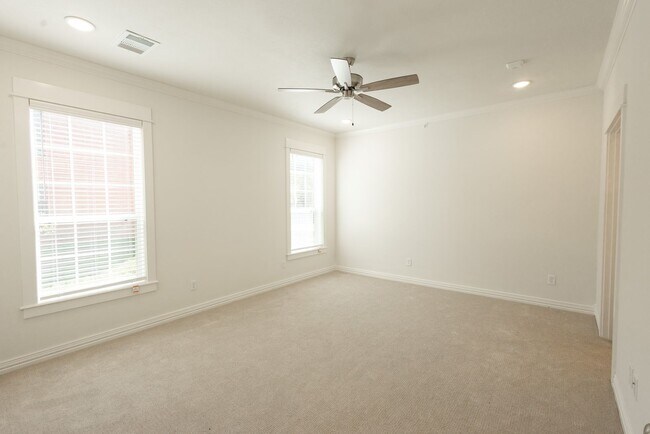 Building Photo - Brand New Townhome for Lease Available 12/18/2025