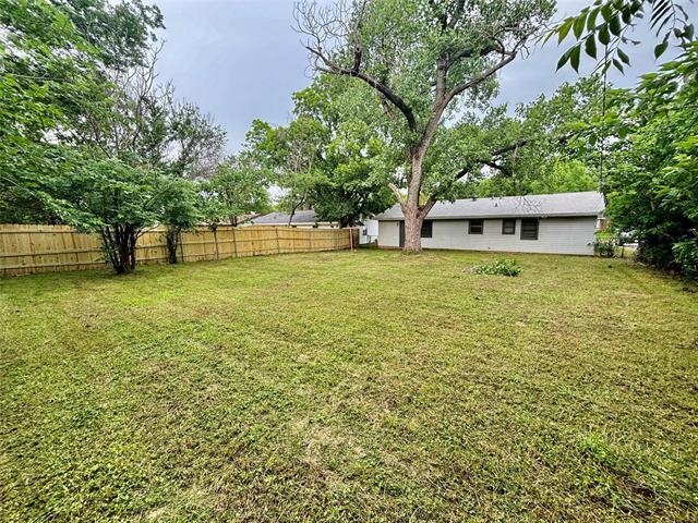 Building Photo - 413 Freestone Dr