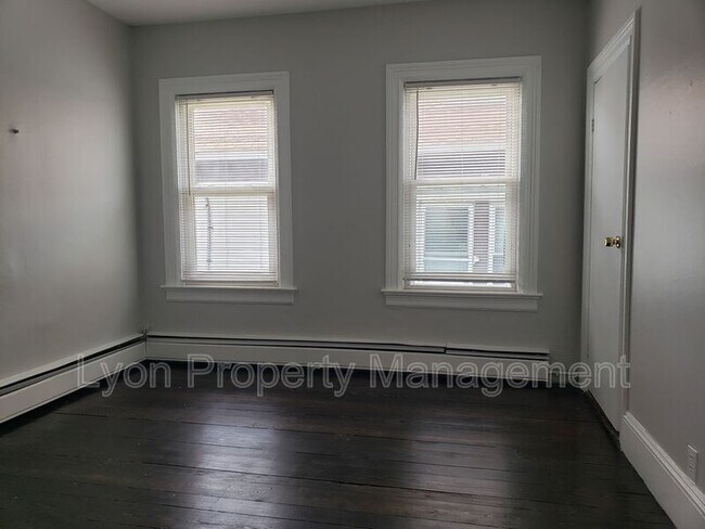 Building Photo - 107-109 Burgess Ave