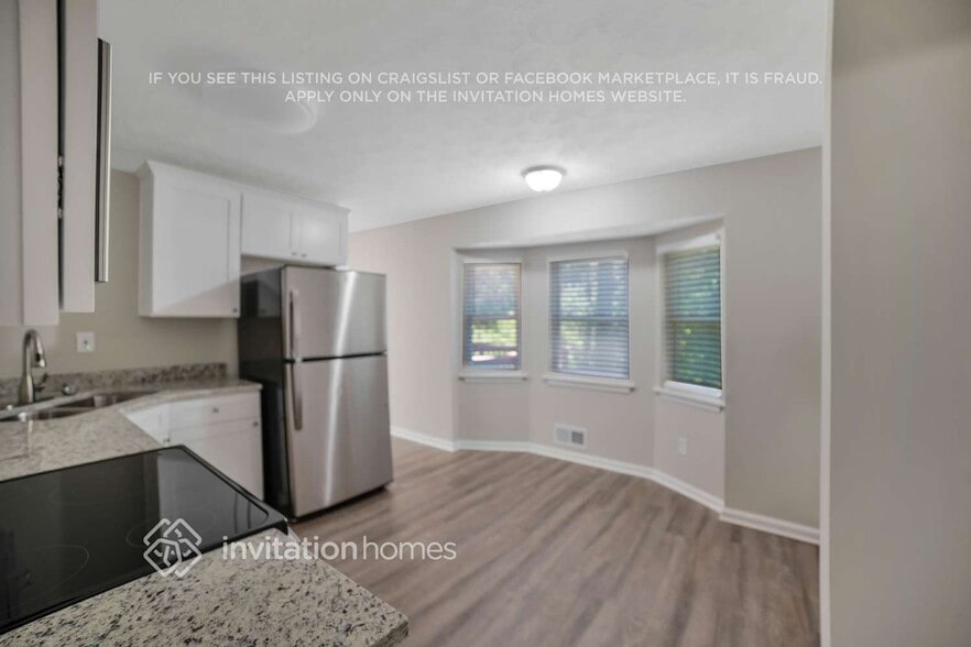 Building Photo - 3200 Vail Ct SW