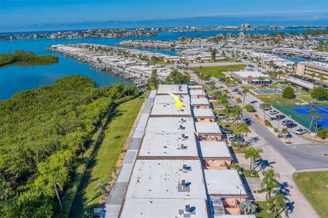 Building Photo - 170 Boca Ciega Point Blvd S