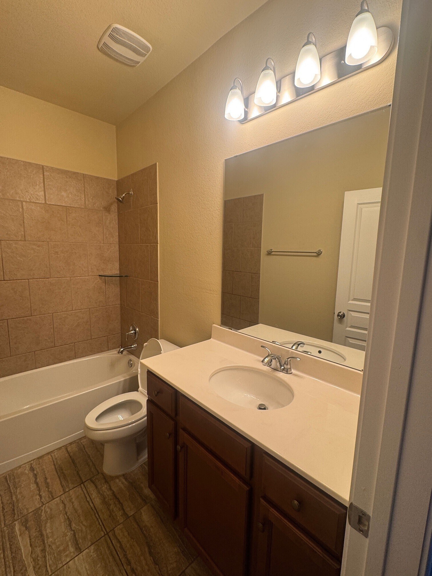 Building Photo - 1107 Rhodactis Dr