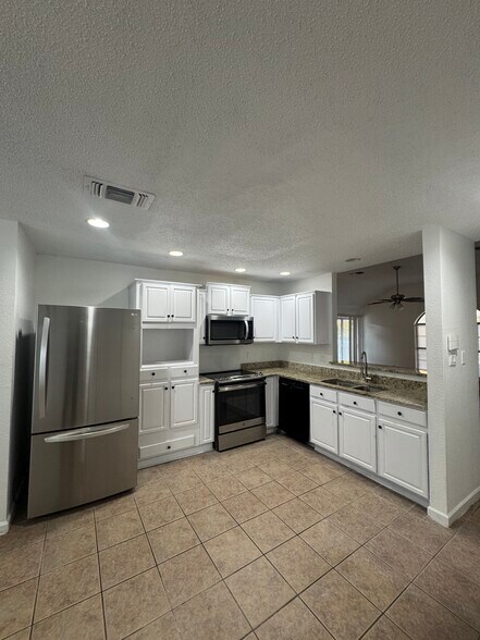 Building Photo - 11135 Quail Pass