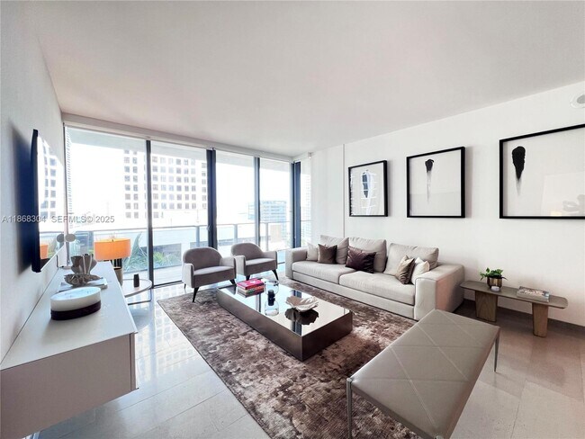 Building Photo - 68 SE 6th St