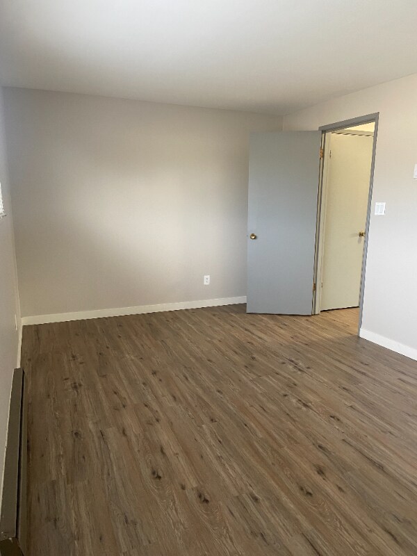 Building Photo - 14409 8th Ave SW