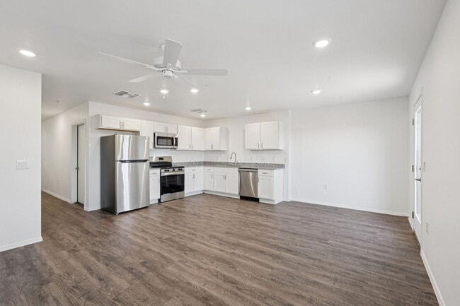 Building Photo - Hayden Farms