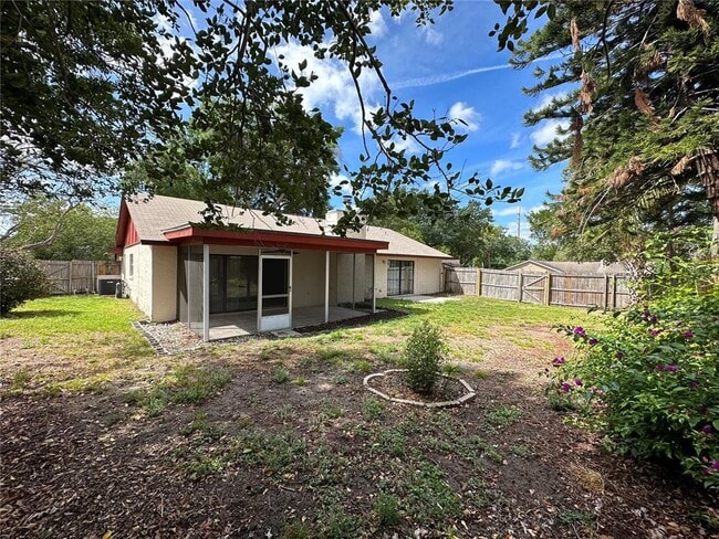 Building Photo - 7939 Glen Abbey Cir