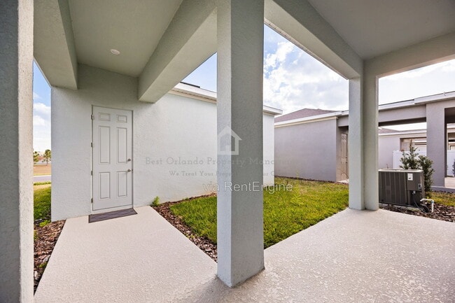 Building Photo - 16848 Hamlin Vis Aly