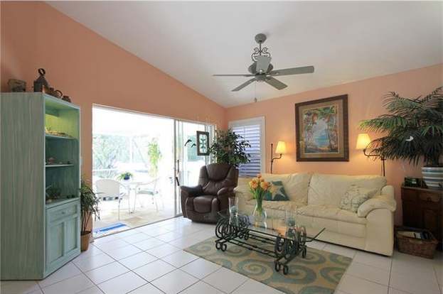 Building Photo - 15035 Sterling Oaks Dr