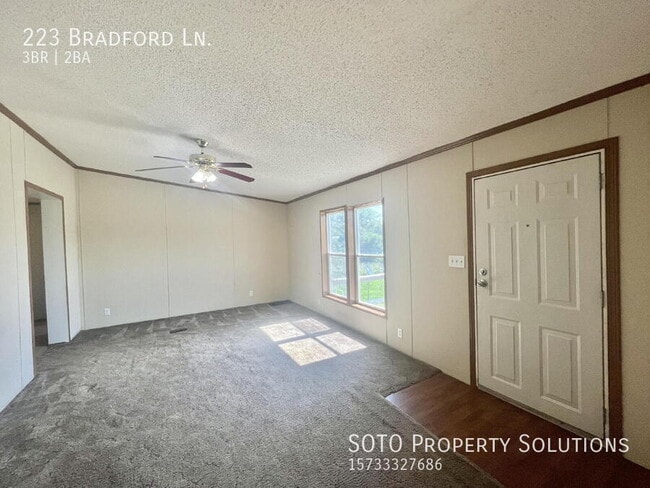 Building Photo - 223 Bradford Ln