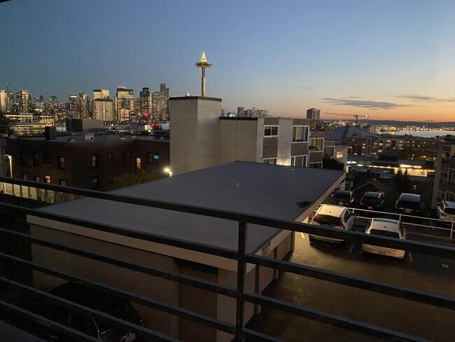 Building Photo - First & Aloha Apartments - 1 bedroom