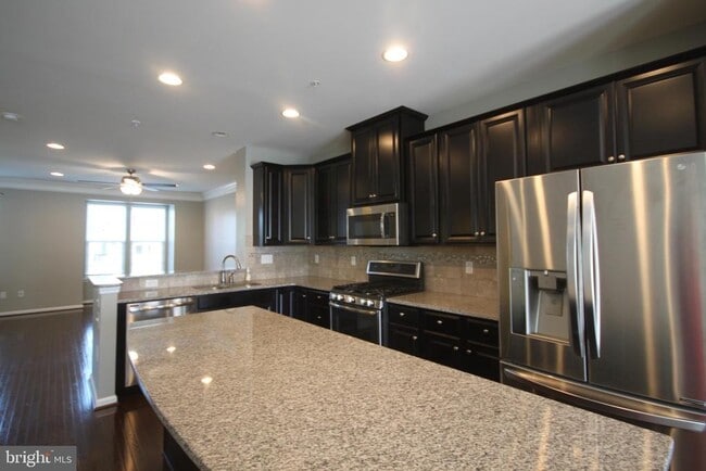 Building Photo - 228 Compass Dr