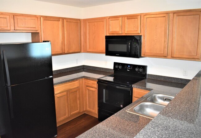 Building Photo - 75 BC