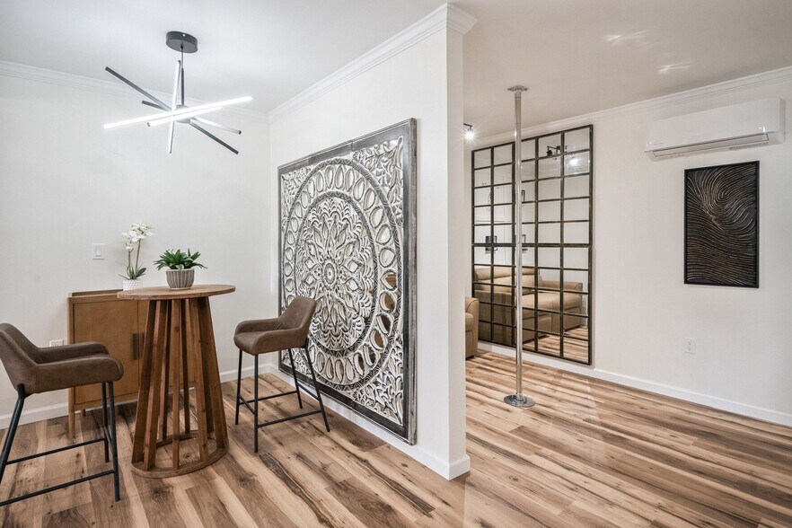 Clair de Lune image - 1222 E Vaile Ave