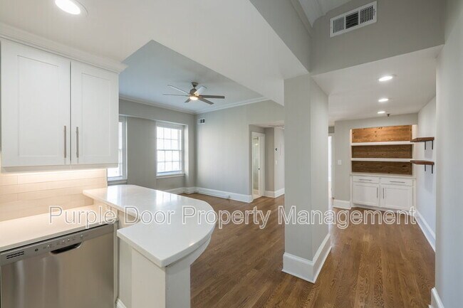 Building Photo - 30 5th St NE