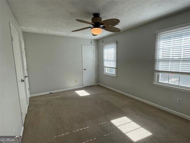 Building Photo - 2930 Governors Ct