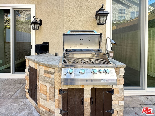 Building Photo - 27109 Teton Trail