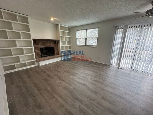 Building Photo - 3528 S Richfield St