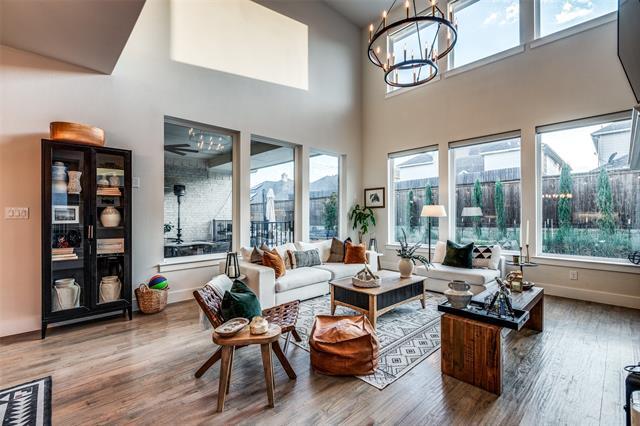 Building Photo - 15871 Lucy Ln