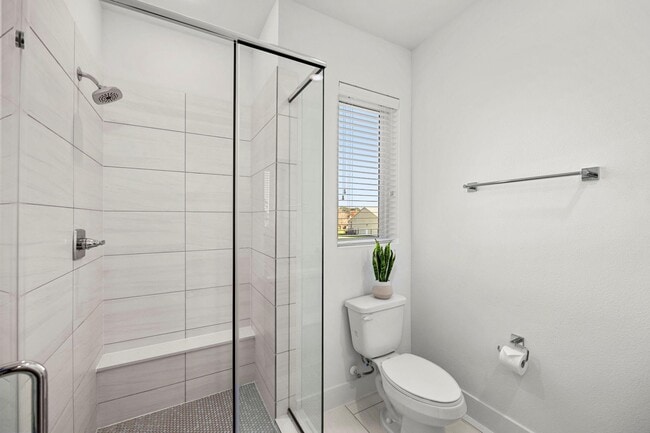 Building Photo - 1540 W Tidwell Rd