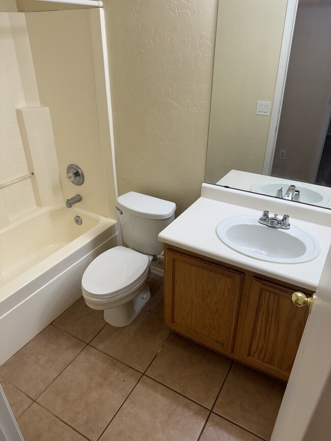 Building Photo - 2300 E 37th Ave