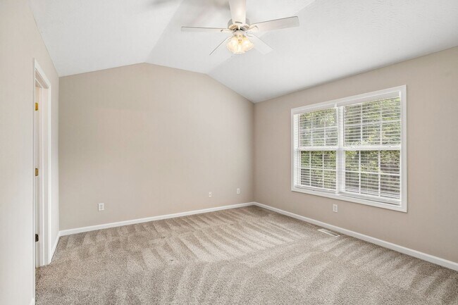 Building Photo - 3BR/2BA + Bonus room, home in Thompsons Station, TN