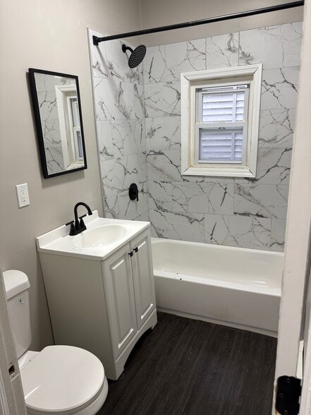 Bathroom - 16 N 18th St