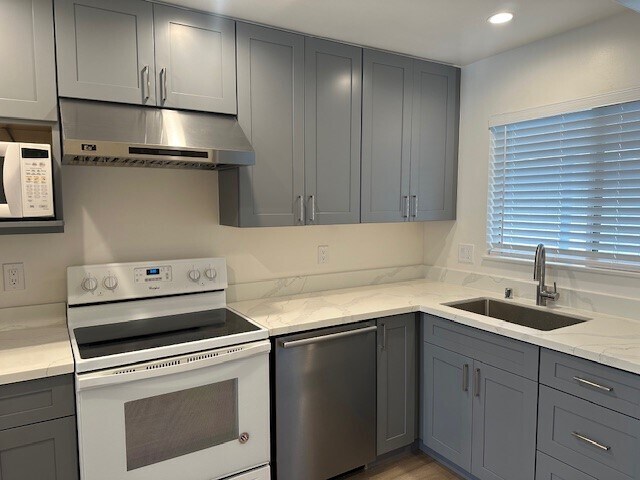 Building Photo - 2977 S Norfolk St