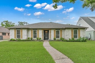 Building Photo - 2806 Triway Ln