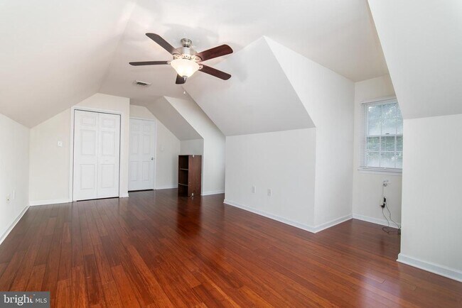 Building Photo - 5444 E Nithsdale Dr