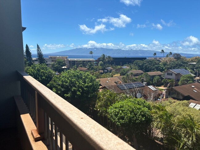 Building Photo - Top-Floor Ocean View Condo Across from the Beach | Furnished 2BR + Central A/C