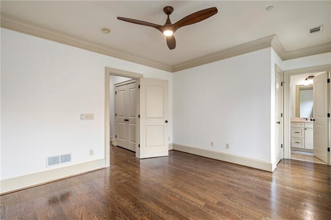 Building Photo - 58 Sheridan Dr NE