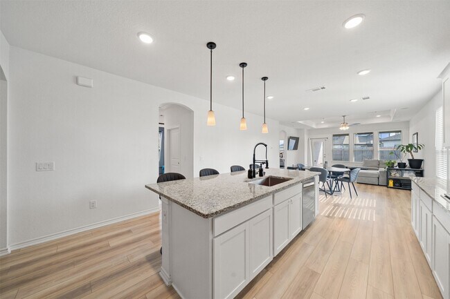 Building Photo - 1332 Tan Gable Ln