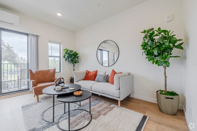 1BR, 1BA - 565SF - Living Room - The Meadowlark