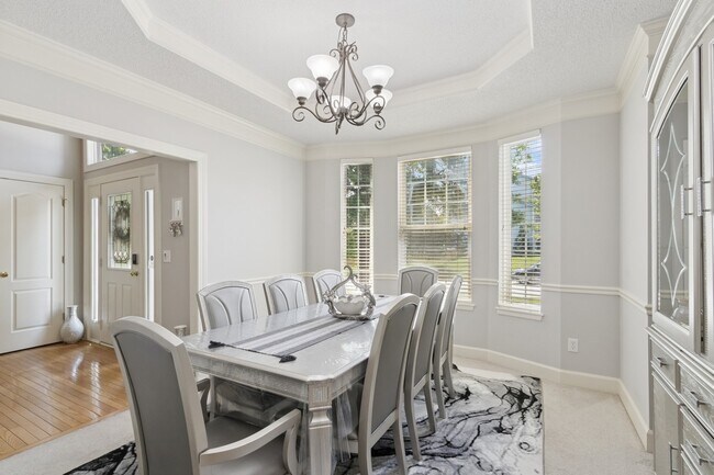 Building Photo - 5341 Meadowlark Dr