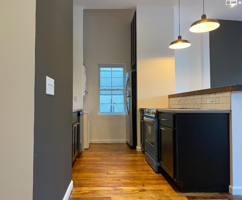 Building Photo - 249 1st St