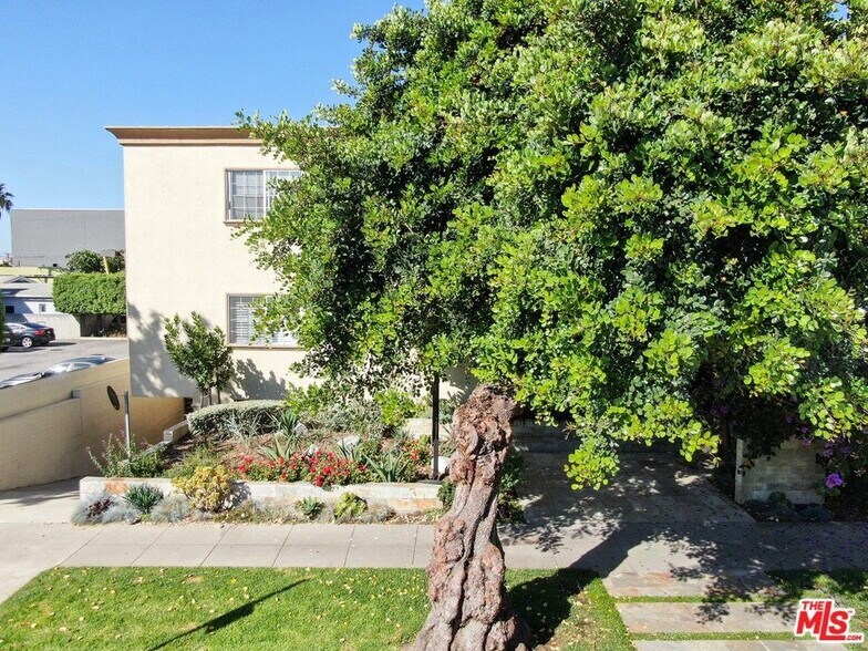 Building Photo - 1144 10th St