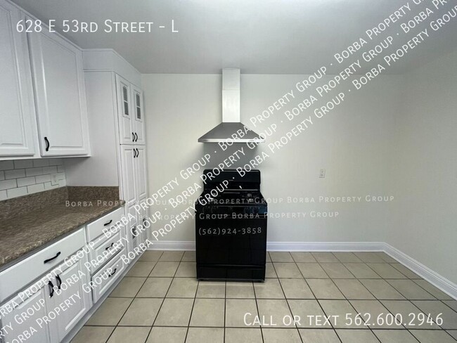 Building Photo - ** $750 OFF 1ST MONTH** WONDERFUL UPSTAIRS...