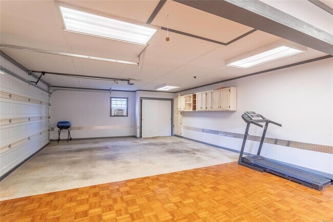 Building Photo - 149 Ledyard Dr