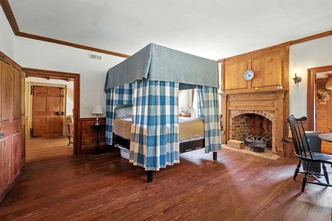 Building Photo - 11826 Colonial Trail W