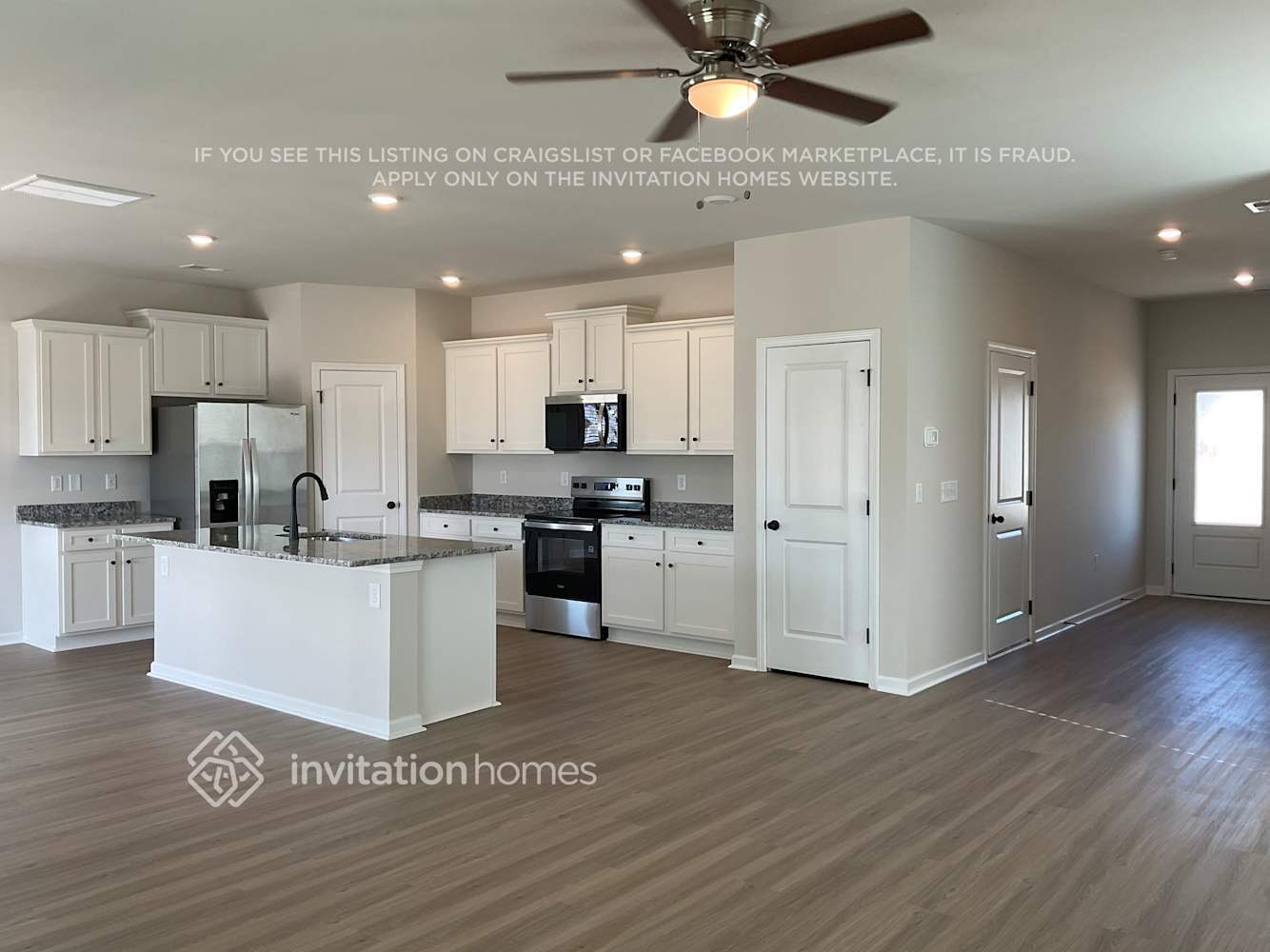Building Photo - 3355 Fox Hall Dr