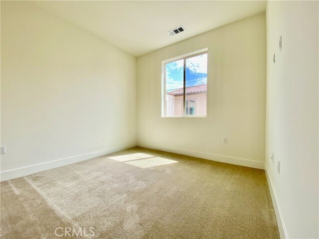 Building Photo - 18303 Iris Ln