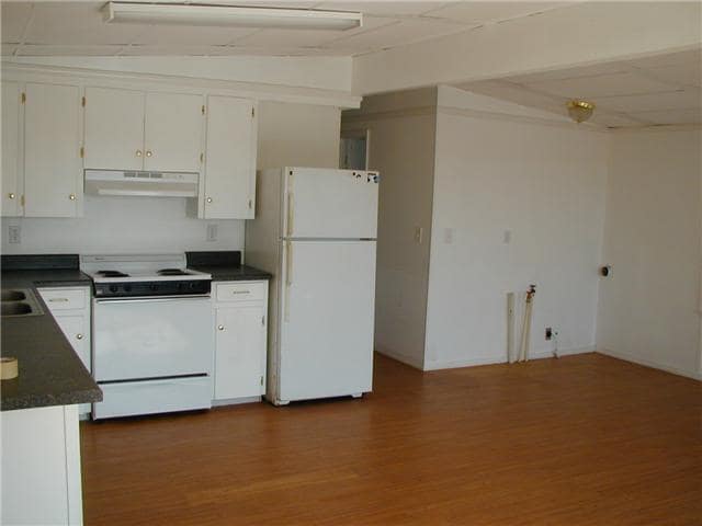 Building Photo - 415 Galley Way