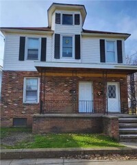 Building Photo - 149 River St