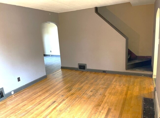 Building Photo - 2701 N 7th St